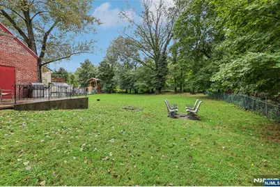 513 Chestnut Place, Teaneck Township, NJ 07666 - Photo 29
