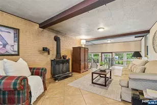 513 Chestnut Pl, Teaneck Township, NJ 07666 - Photo 7