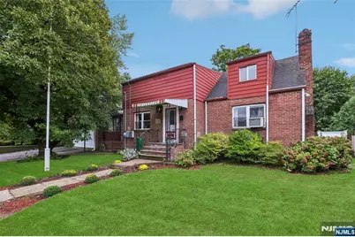 513 Chestnut Place, Teaneck Township, NJ 07666 - Photo 31