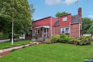 513 Chestnut Pl, Teaneck Township, NJ 07666 - Photo 31