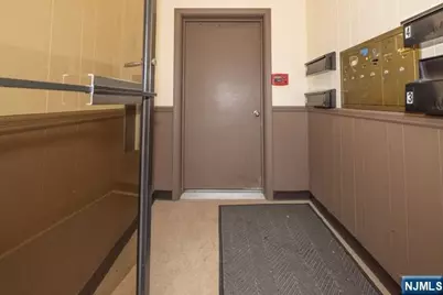 174 Washington Avenue 3 #3, Nutley, NJ 07110 - Photo 3