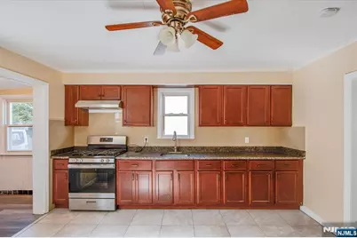37 Newark Pompton Turnpike, Little Falls Township, NJ 07424 - Photo 17