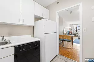 45 S River Dr 808, Jersey City, NJ 07310 - Photo 17