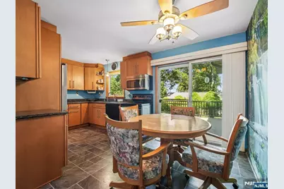 45 Sunset Road, Bloomingdale, NJ 07403 - Photo 9