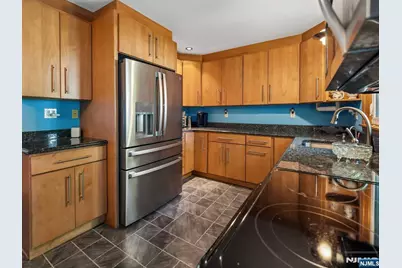 45 Sunset Road, Bloomingdale, NJ 07403 - Photo 13