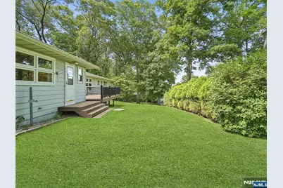 45 Sunset Road, Bloomingdale, NJ 07403 - Photo 29