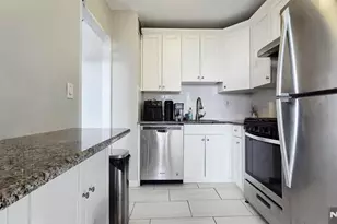 201 Bridge Plaza 9G, Fort Lee, NJ 07024 - Photo 3