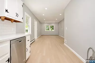 140 Francisco Avenue, Rutherford, NJ 07070 - Photo 5