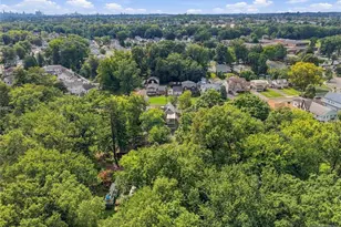 406 Saddle River Rd, Saddle Brook Township, NJ 07663 - Photo 25