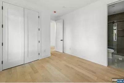 389 Mercer Avenue, River Edge, NJ 07661 - Photo 35