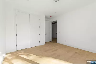 389 Mercer Avenue, River Edge, NJ 07661 - Photo 37