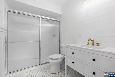 601 Iroquois Street, Oradell, NJ 07649 - Photo 17