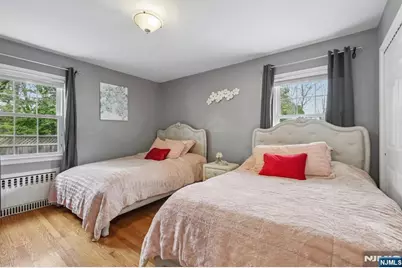 921 Linwood Avenue, Ridgewood, NJ 07450 - Photo 23
