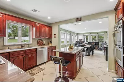 921 Linwood Avenue, Ridgewood, NJ 07450 - Photo 13