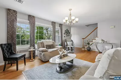921 Linwood Avenue, Ridgewood, NJ 07450 - Photo 7