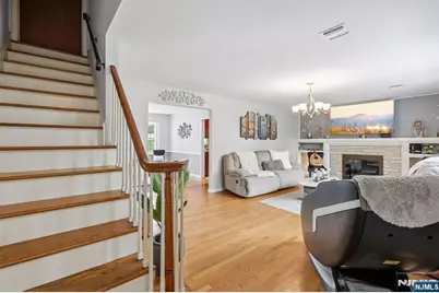 921 Linwood Avenue, Ridgewood, NJ 07450 - Photo 25