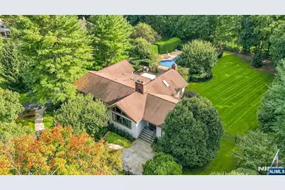 10 Baker Court, Ramsey, NJ 07446 - Photo 3