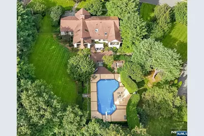 10 Baker Court, Ramsey, NJ 07446 - Photo 1