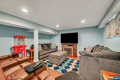 38-59 Taylor Road, Fair Lawn, NJ 07410 - Photo 17