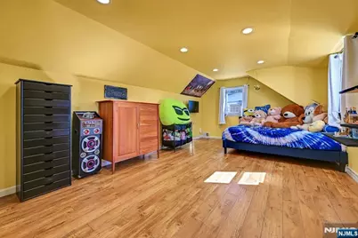 38-59 Taylor Road, Fair Lawn, NJ 07410 - Photo 15