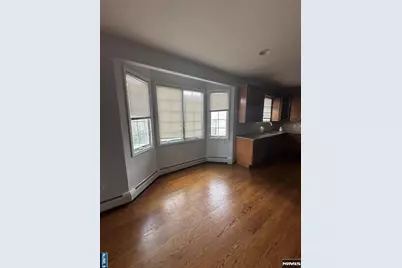 212 Cliff Street 2 #2, Cliffside Park, NJ 07010 - Photo 5