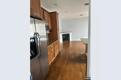 212 Cliff Street 2 #2, Cliffside Park, NJ 07010 - Photo 3