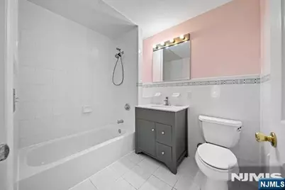 547 Gorge Road 2D #2D, Cliffside Park, NJ 07010 - Photo 19