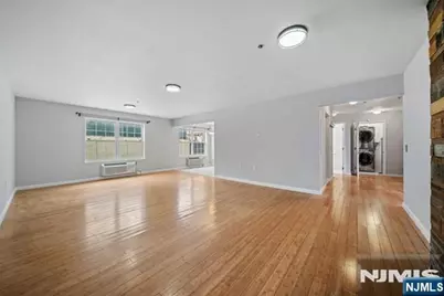 547 Gorge Road 2D #2D, Cliffside Park, NJ 07010 - Photo 7