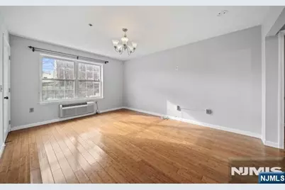 547 Gorge Road 2D #2D, Cliffside Park, NJ 07010 - Photo 15