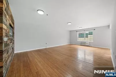 547 Gorge Road 2D #2D, Cliffside Park, NJ 07010 - Photo 5
