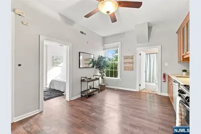 35 Waverly Street 3A #3a, Jersey City, NJ 07306 - Photo 21