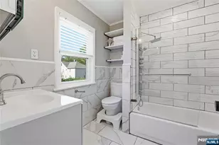 197 Krone Pl, Hackensack, NJ 07601 - Photo 23