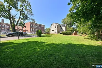 51 High, Montclair, NJ 07042 - Photo 23