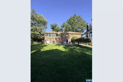 1069 Palisade Avenue, Fort Lee, NJ 07024 - Photo 3