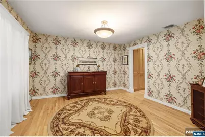 55 Glen Road, Woodcliff Lake, NJ 07677 - Photo 9