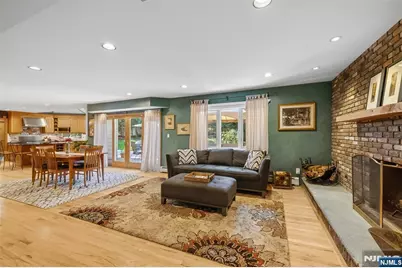55 Glen Road, Woodcliff Lake, NJ 07677 - Photo 11
