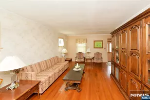 37 Lunn Ave, Bergenfield, NJ 07621 - Photo 5