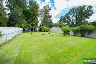 37 Lunn Ave, Bergenfield, NJ 07621 - Photo 25