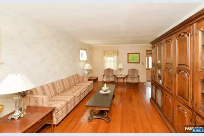 37 Lunn Avenue, Bergenfield, NJ 07621 - Photo 5