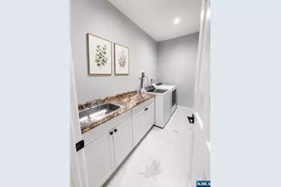 18 Madison, North Arlington, NJ 07031 - Photo 29