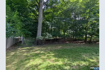 365 Lake Street, Upper Saddle River, NJ 07458 - Photo 11