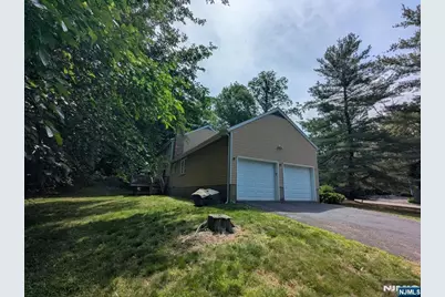 365 Lake Street, Upper Saddle River, NJ 07458 - Photo 7