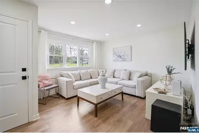 7 Veterans Place, North Arlington, NJ 07031 - Photo 3
