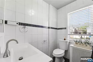 336 Livingston Ave, Lyndhurst Township, NJ 07071 - Photo 27