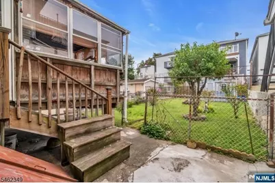 29 Kossuth Street, Newark, NJ 07105 - Photo 9