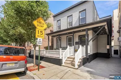 204 39th Street, Union City, NJ 07087 - Photo 1