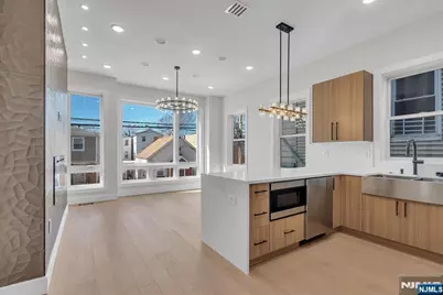 206 Clendenny Avenue, Jersey City, NJ 07304 - Photo 3