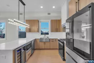 206 Clendenny Ave, Jersey City, NJ 07304 - Photo 31