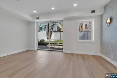 206 Clendenny Avenue, Jersey City, NJ 07304 - Photo 21