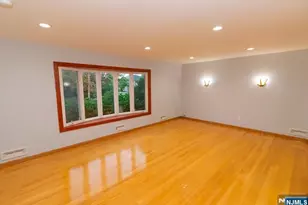 0-09 28th St, Fair Lawn, NJ 07410 - Photo 3